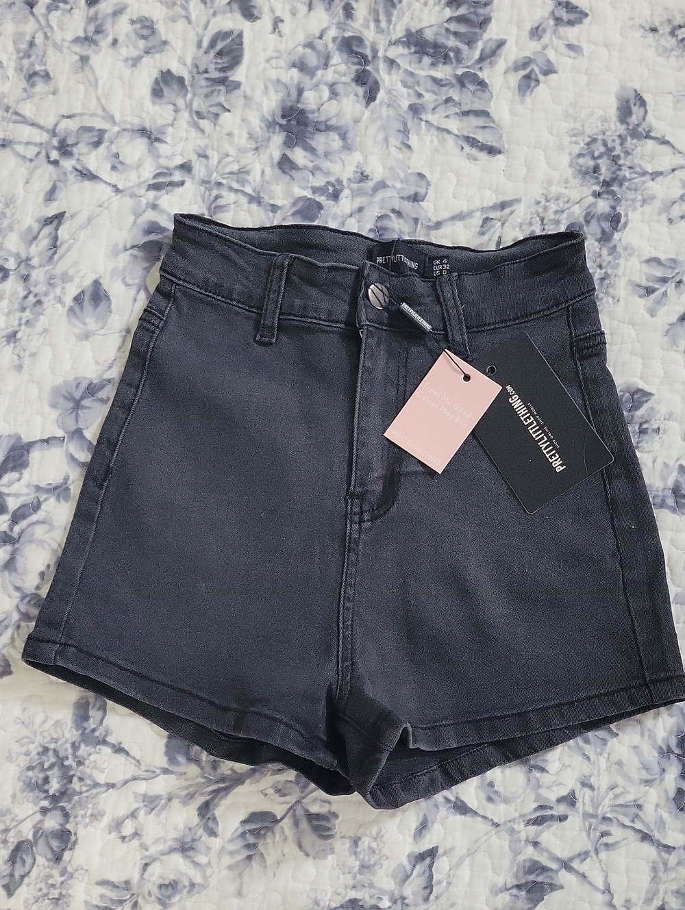 PrettyLittleThing Petite Washed High-Waist Denim-Style Shorts-4 (UK size)